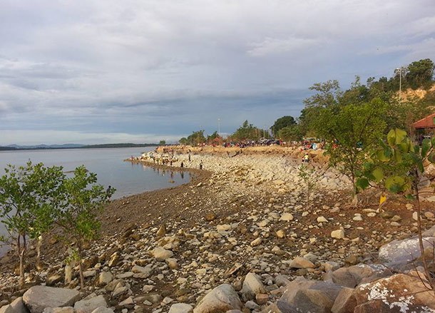 Pantai Minyak Beku Batu Pahat