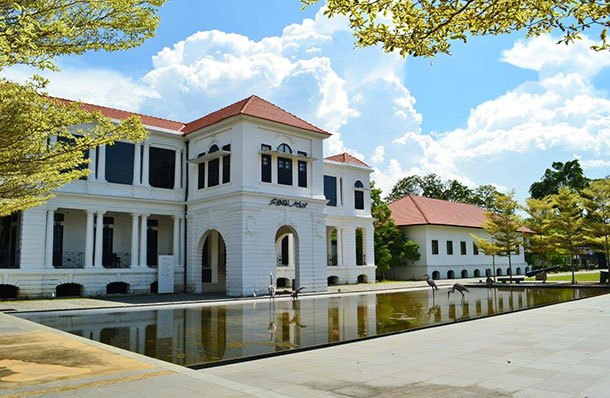 Muzium Sultan Abu Bakar Pekan Perak Image