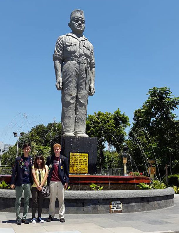 Governor Suryo Monument